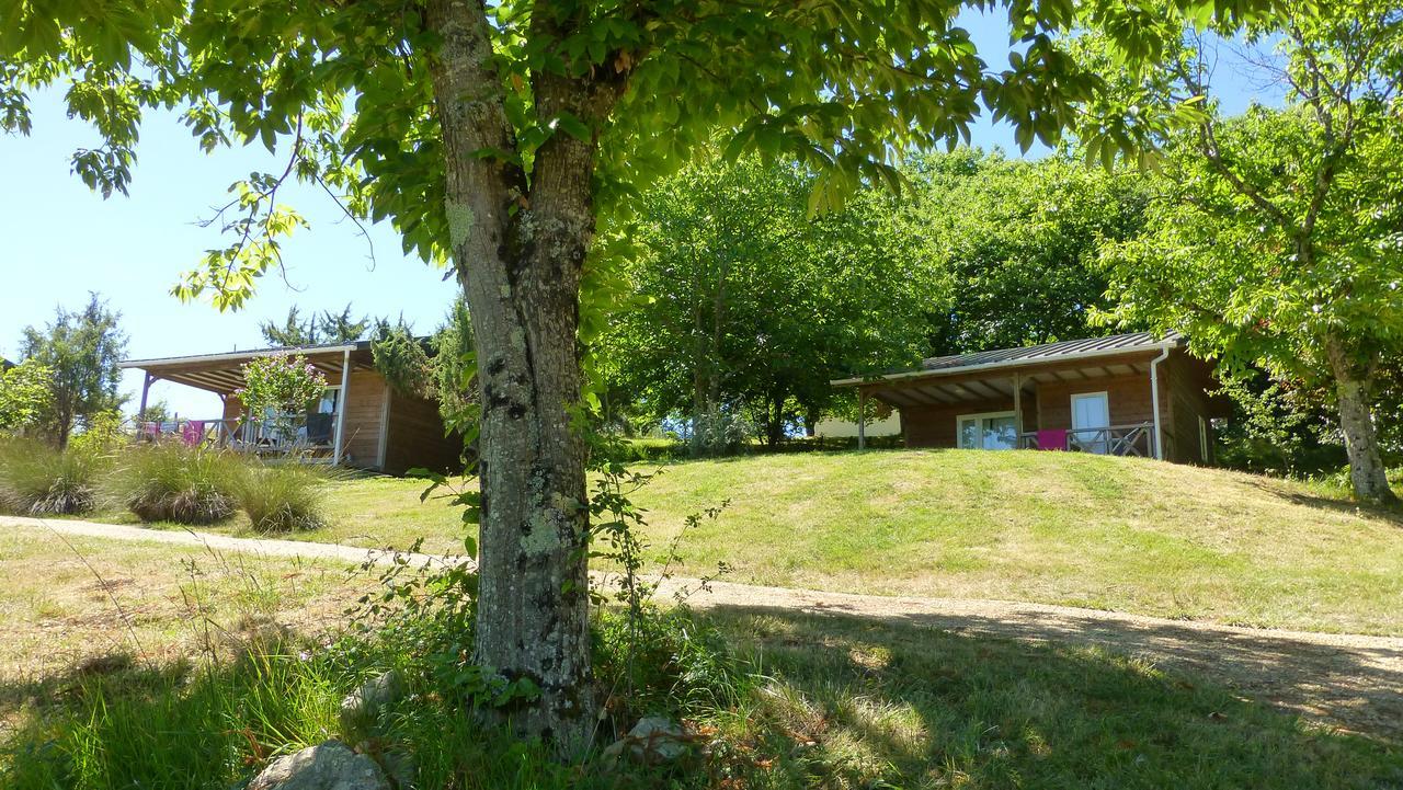 Camping Les Terrasses De Dordogne Rouffignac Saint-Cernin Exterior photo